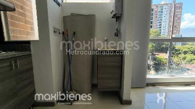 Apartaestudio en arriendo en La Aguacatala, Medellín, 40 m² · foto 9 de 10