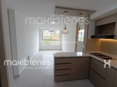 Apartamento de 2 alcobas en arriendo en Calasanz, Medellín, 55 m² · foto 2 de 16