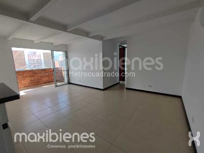 Apartamento de 3 alcobas en arriendo en Calasanz, Medellín, 74 m² · foto 4 de 15