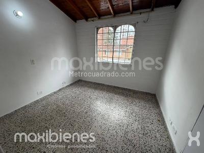 Casa de 3 alcobas en arriendo en Prados De Sabaneta, Sabaneta, 80 m² · foto 12 de 13