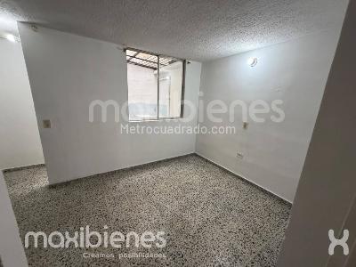 Casa de 3 alcobas en arriendo en Prados De Sabaneta, Sabaneta, 80 m² · foto 4 de 13