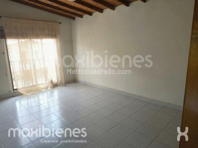 Casa de 4 alcobas en venta en Florencia, Medellín, 80 m² · foto 2 de 11