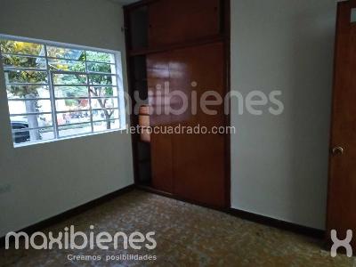 Casa de 3 alcobas en arriendo en Santa Monica, Medellín, 98 m² · foto 9 de 14