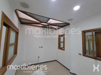Casa de 2 alcobas en arriendo en Los Colores, Medellín, 90 m² · foto 10 de 15