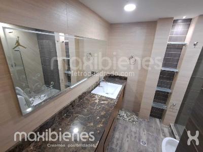 Casa de 2 alcobas en arriendo en Los Colores, Medellín, 90 m² · foto 11 de 15