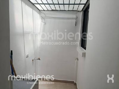 Apartaestudio en arriendo en Cabecera San Antonio De Prado, Medellín, 40 m² · foto 11 de 11