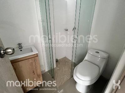 Apartamento de 2 alcobas en arriendo en La Pilarica, Medellín, 48 m² · foto 3 de 7