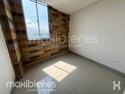 Apartamento de 2 alcobas en arriendo en La Pilarica, Medellín, 48 m² · foto 2 de 7