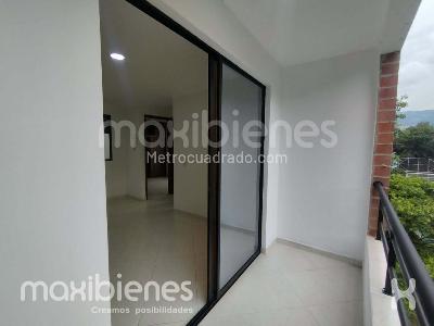 Apartamento de 2 alcobas en arriendo en La Mansión, Medellín, 72 m² · foto 14 de 16