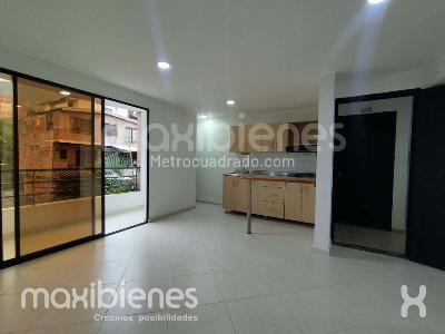 Apartamento de 2 alcobas en arriendo en La Mansión, Medellín, 72 m² · foto 3 de 16