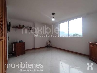 Apartamento de 4 alcobas en venta en Loma De Las Brujas, Envigado, 295 m² · foto 18 de 20