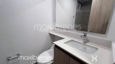 Apartamento de 3 alcobas en arriendo en San Jose, Sabaneta, 70 m² · foto 3 de 13