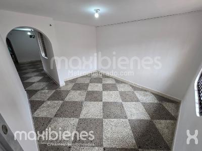 Apartamento de 4 alcobas en arriendo en Manrique Central 1, Medellín, 100 m² · foto 4 de 20