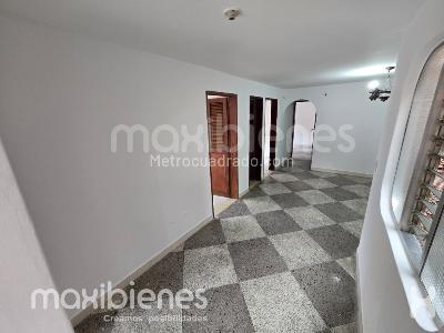 Apartamento de 4 alcobas en arriendo en Manrique Central 1, Medellín, 100 m² · foto 7 de 20