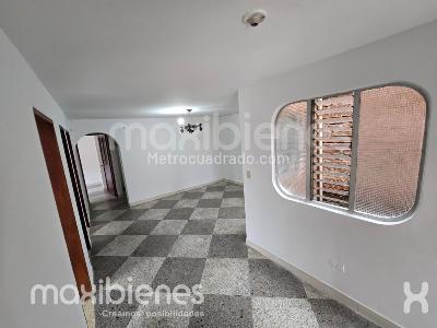 Apartamento de 4 alcobas en arriendo en Manrique Central 1, Medellín, 100 m² · foto 8 de 20