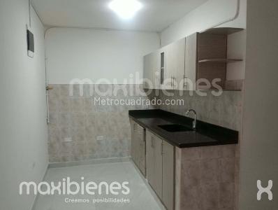 Casa de 3 alcobas en arriendo en Pradito, Medellín, 83 m² · foto 3 de 12