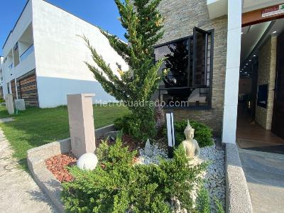 Casa de 3 alcobas en venta en Llanogrande, Rionegro, 181 m² · foto 2 de 20