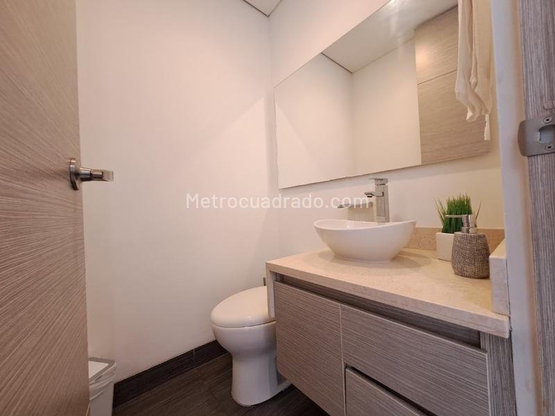 Apartamento con estilo de 2 Alcobas en Provenza - 3