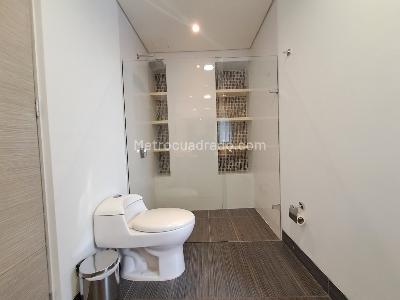 Apartamento en arriendo en Provenza, Medellín · foto 17 de 18