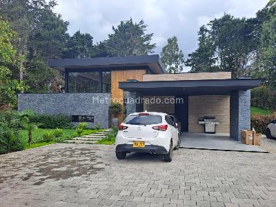 Casa de 4 alcobas en venta en Alto De Palmas, Envigado, 540 m² · foto 2 de 20