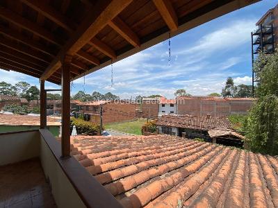 Casa de 4 alcobas en venta en Altos De La Pereira, Rionegro, 380 m² · foto 6 de 17