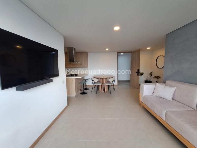 Apartamento en Arriendo de 3 Alcobas en El Poblado Alto (Las Palmas) - 4