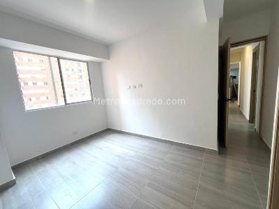 Apartamento de 3 alcobas en venta en San Jose Obrero, Bello, 72 m² · foto 10 de 19