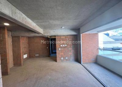 Apartamento de 3 alcobas en venta en San Jose Obrero, Bello, 71 m² · foto 2 de 20