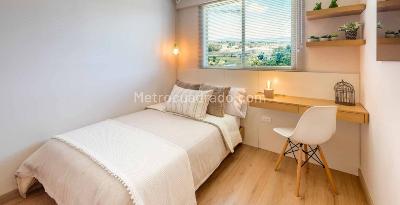 Apartamento de 3 alcobas en venta en Barro Blanco, Rionegro, 69 m² · foto 6 de 13