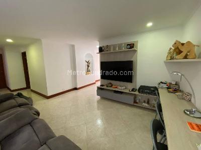 Apartamento en venta en Laureles, Medellín · foto 12 de 20