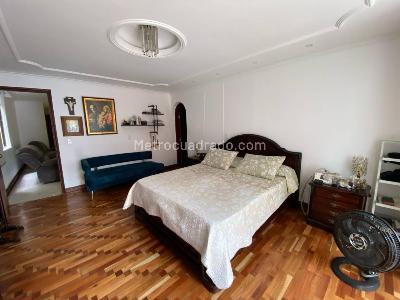 Apartamento en venta en Laureles, Medellín · foto 13 de 20
