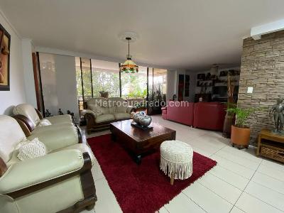 Apartamento de 3 alcobas en venta en La Concha, Medellín, 168 m² · foto 3 de 20