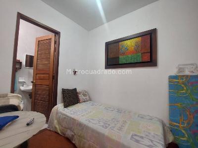 Casa de 3 alcobas en venta en Cola Del Zorro, Medellín, 256 m² · foto 8 de 20