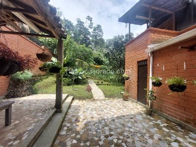 Casa de 3 alcobas en venta en Cola Del Zorro, Medellín, 256 m² · foto 13 de 20