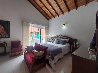 Casa de 3 alcobas en venta en Cola Del Zorro, Medellín, 256 m² · foto 15 de 20