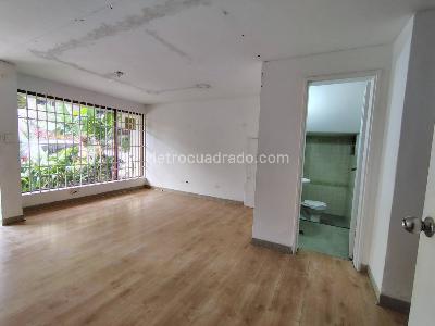 Casa en arriendo en Manila, Medellín · foto 3 de 20