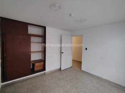 Casa en arriendo en Manila, Medellín · foto 15 de 20