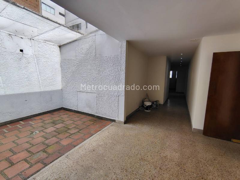 Casa de 4 Alcobas para Uso Comercial en Manila, El Poblado - 6