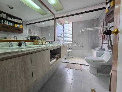 Apartamento de 4 alcobas en venta en Provenza, Medellín, 218 m² · foto 9 de 19
