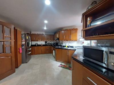 Apartamento en venta en Laureles, Medellín · foto 7 de 20