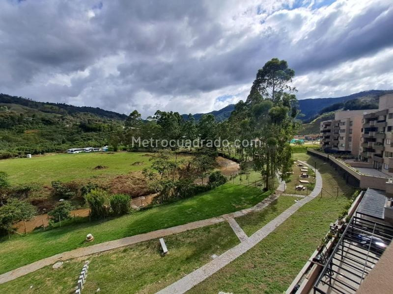 3BR Apartment in El Retiro (83 m²) - 2