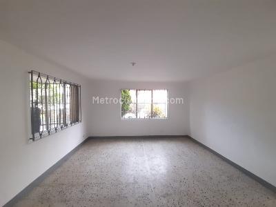 Casa en arriendo en San Marcos, Envigado · foto 3 de 20