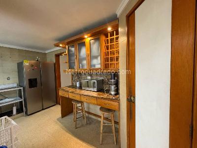 Apartamento de 5 alcobas en venta en El Poblado, Medellín, 170 m² · foto 17 de 20