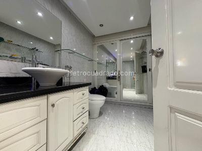Apartamento de 5 alcobas en venta en El Poblado, Medellín, 170 m² · foto 20 de 20
