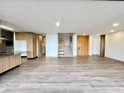 Casa de 3 alcobas en venta en Sajonia, Rionegro, 328 m² · foto 6 de 20