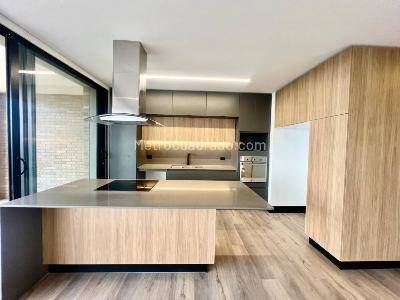 Casa de 3 alcobas en venta en Sajonia, Rionegro, 328 m² · foto 7 de 20