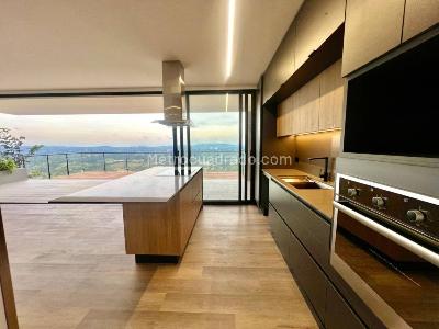 Casa de 3 alcobas en venta en Sajonia, Rionegro, 328 m² · foto 8 de 20