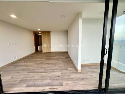 Casa de 3 alcobas en venta en Sajonia, Rionegro, 328 m² · foto 14 de 20