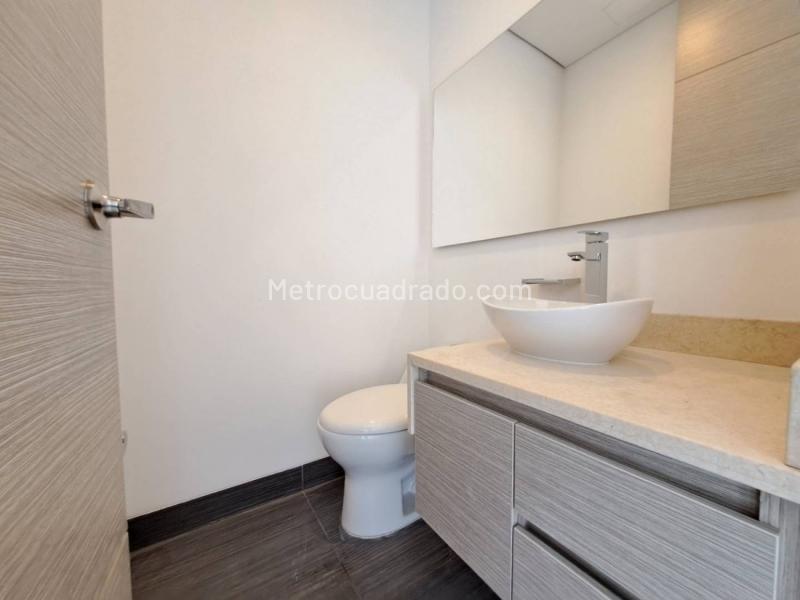 Apartamento Estiloso de 3 Alcobas en Provenza