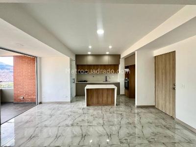 Apartamento de 3 alcobas en venta en Amazonia, Bello, 91 m² · foto 2 de 17